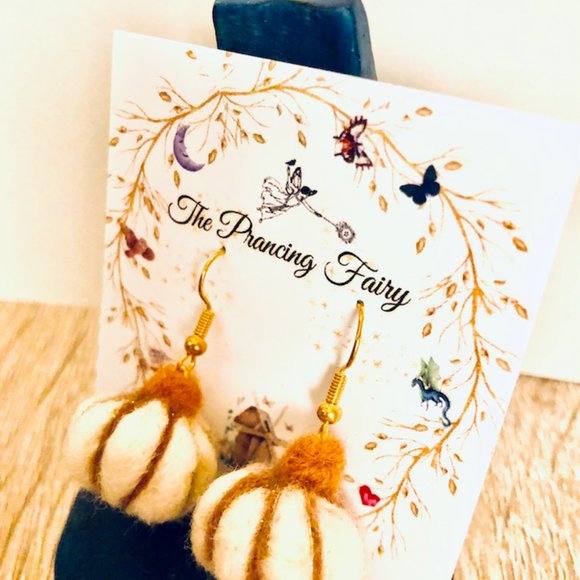 New Hand Felted 100% Wool Fall Pumpkin Earrings Fashion Fun Hand Made Unique - Picture 2 of 5